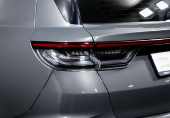 Подержанный автомобиль LIVAN X6PRO 2023 года (16 фото)