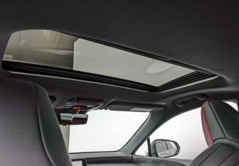 Подержанный автомобиль Lexus RX 2023 года (22 фото)