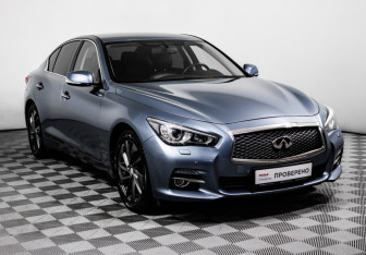 Подержанный автомобиль Infiniti Q50 2016 года (3 фото)