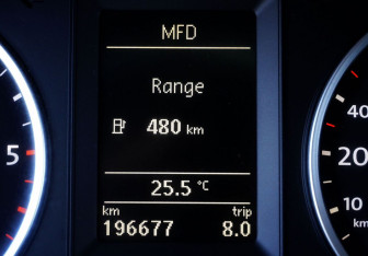 Подержанный автомобиль Volkswagen Tiguan 2010 года (14 фото)