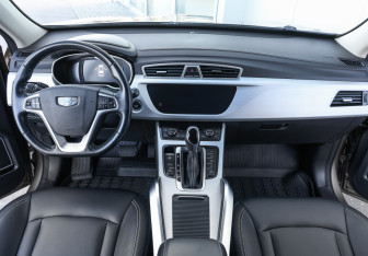 Подержанный автомобиль Geely Atlas 2020 года (13 фото)