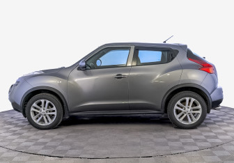 Подержанный автомобиль Nissan Juke 2014 года (8 фото)