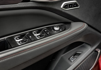 Подержанный автомобиль Geely Tugella 2022 года (25 фото)