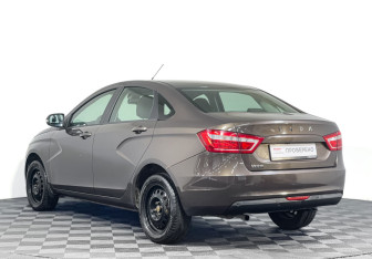 Подержанный автомобиль LADA (ВАЗ) Vesta Sedan 2018 года (7 фото)