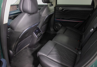 Подержанный автомобиль Voyah Free 2023 года (11 фото)