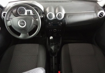 Подержанный автомобиль LADA (ВАЗ) Largus Wagon 2018 года (9 фото)