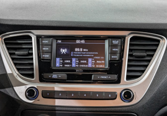 Подержанный автомобиль Hyundai Solaris Sedan 2022 года (16 фото)