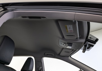 Подержанный автомобиль Lexus RX 2021 года (23 фото)