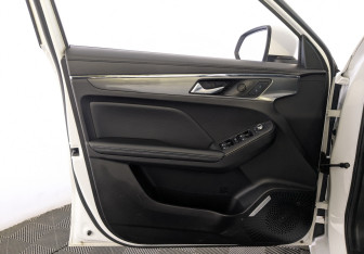 Подержанный автомобиль Haval Jolion 2022 года (19 фото)