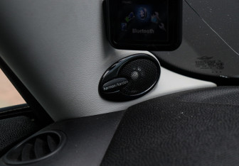 Подержанный автомобиль MINI Hatch 2009 года (19 фото)