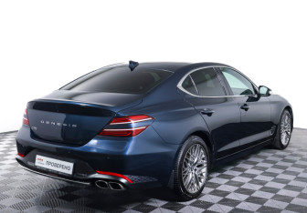 Подержанный автомобиль Genesis G70 2021 года (5 фото)