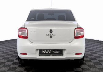 Подержанный автомобиль Renault Logan Sedan 2017 года (6 фото)