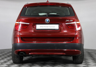 Подержанный автомобиль BMW X3 2013 года (4 фото)