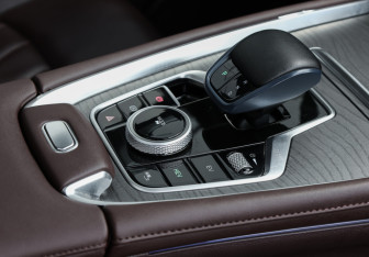 Подержанный автомобиль Chery Tiggo 8 Pro Plug-in Hybrid 2023 года (21 фото)