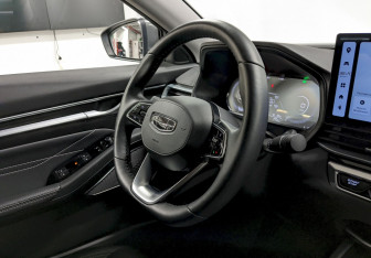 Подержанный автомобиль Geely Emgrand 2024 года (23 фото)