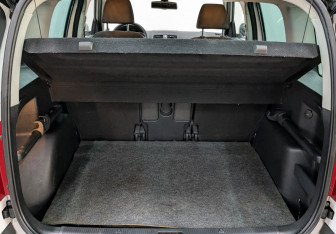 Подержанный автомобиль Skoda Yeti 2012 года (10 фото)