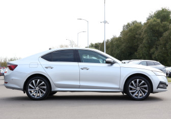Подержанный автомобиль Skoda Octavia Liftback 2020 года (4 фото)