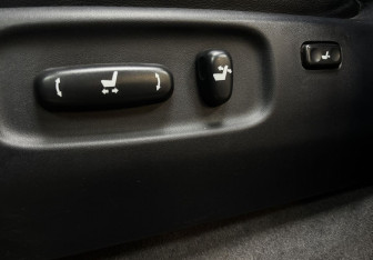 Подержанный автомобиль Toyota Land Cruiser Suv 2014 года (30 фото)