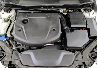 Подержанный автомобиль Volvo V40 Hatchback 2016 года (9 фото)