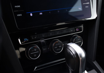 Подержанный автомобиль Volkswagen Arteon 2019 года (17 фото)