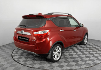 Подержанный автомобиль Changan CS35 2014 года (3 фото)