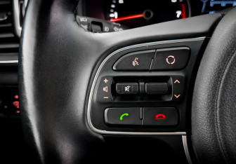 Подержанный автомобиль Kia Sportage 2017 года (28 фото)