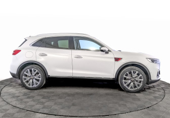 Подержанный автомобиль Hongqi HS5 2023 года (4 фото)