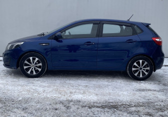Подержанный автомобиль Kia Rio Hatchback 2014 года (8 фото)