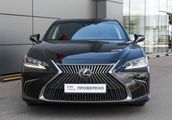Подержанный автомобиль Lexus ES 2018 года (2 фото)