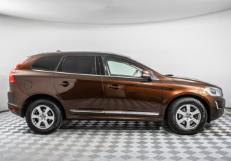 Подержанный автомобиль Volvo XC60 2013 года (4 фото)