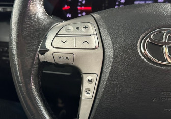 Подержанный автомобиль Toyota Camry Sedan 2009 года (16 фото)