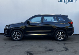 Подержанный автомобиль Changan CS75 2022 года (8 фото)