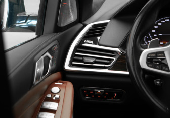 Подержанный автомобиль BMW X7 2019 года (13 фото)