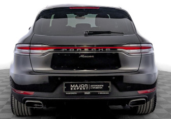 Подержанный автомобиль Porsche Macan 2019 года (6 фото)