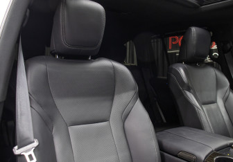 Подержанный автомобиль Lexus LX 2022 года (12 фото)