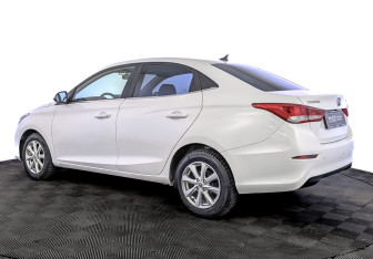 Подержанный автомобиль Changan Alsvin 2023 года (7 фото)