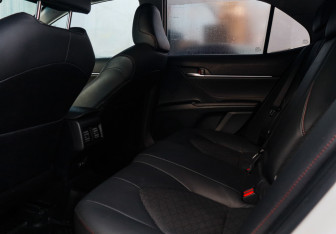 Подержанный автомобиль Toyota Camry Sedan 2021 года (9 фото)