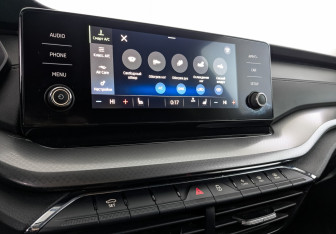 Подержанный автомобиль Skoda Octavia Liftback 2021 года (26 фото)