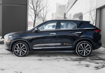 Подержанный автомобиль FAW Bestune T77 2023 года (8 фото)