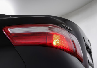 Подержанный автомобиль Toyota Camry Sedan 2008 года (19 фото)