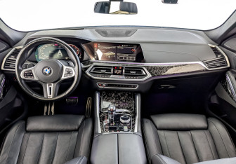 Подержанный автомобиль BMW X6 2020 года (14 фото)