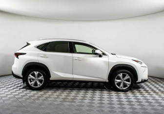 Подержанный автомобиль Lexus NX 2016 года (4 фото)