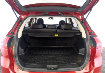 Подержанный автомобиль Geely Atlas 2019 года (9 фото)