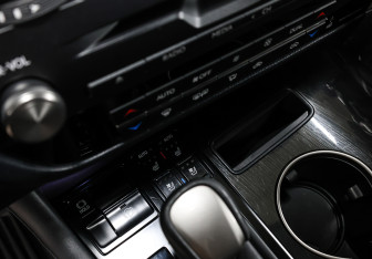 Подержанный автомобиль Lexus RX 2020 года (24 фото)