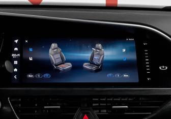 Подержанный автомобиль Geely Tugella 2023 года (17 фото)