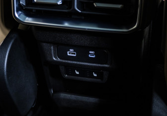 Подержанный автомобиль Jetour T2 2024 года (17 фото)