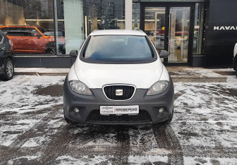 Подержанный автомобиль SEAT Altea 2013 года (2 фото)