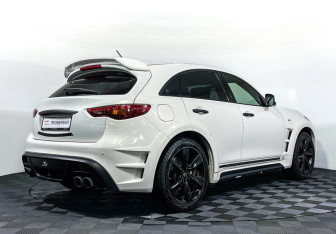 Подержанный автомобиль Infiniti FX 2013 года (5 фото)