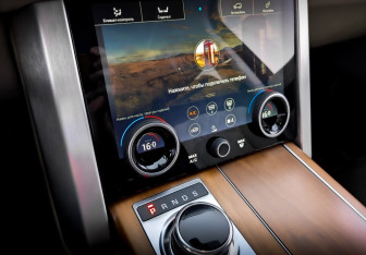 Подержанный автомобиль Land Rover Range Rover 2018 года (28 фото)