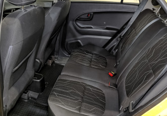 Подержанный автомобиль Kia Picanto 2011 года (11 фото)